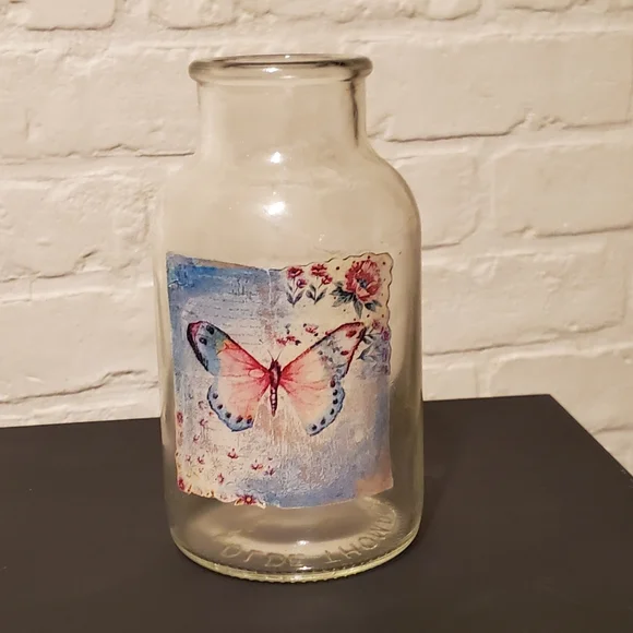 Shabby Chic Butterfly Vase Decor - Picture 1 of 3